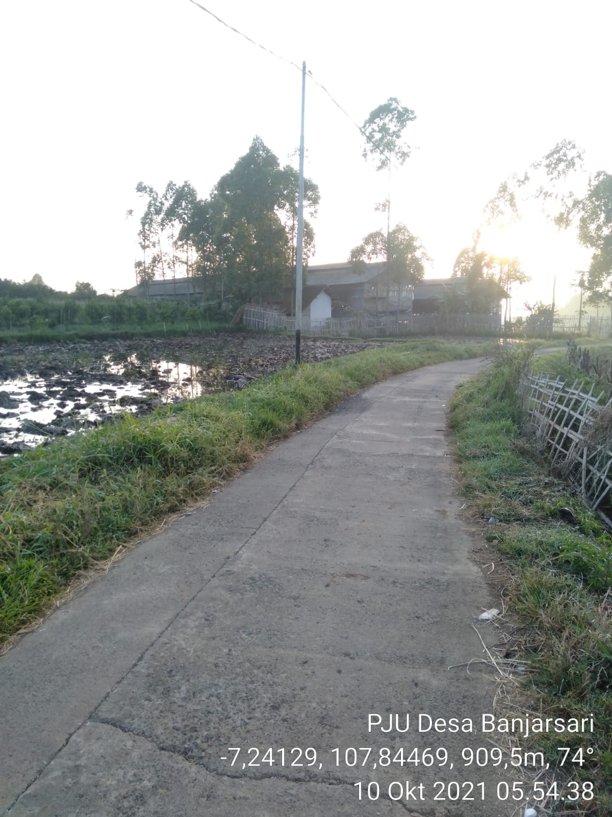 Foto PENERANGAN JALAN UMUM (PJU)
